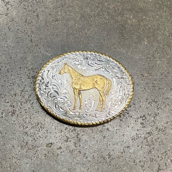 Crumrine Western Oval Paint Horse Silver & Gold Belt Buckle C01574 - Picture 1 of 8